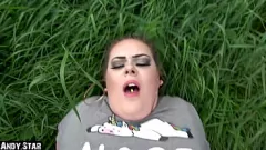 play BBW Teen nu o poate ține pe pisică, devine creampied în aer liber
