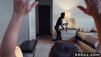play Woman receiving a cock in her birthday as a gift
