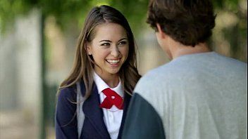play Überredet schnell eine süße Teenager-Freundin, Sex mit ihm zu haben