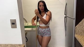 play يفعل xxx مع حماته عندما تكون زوجته نائمة