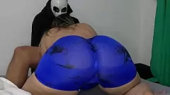 play Stiefmutter Soraya Culona gibt ihrem molligen Stiefsohn einen Halloween-Blowjob