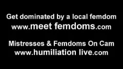 play BDMS Femmom -sessie: hem in een mietje veranderen